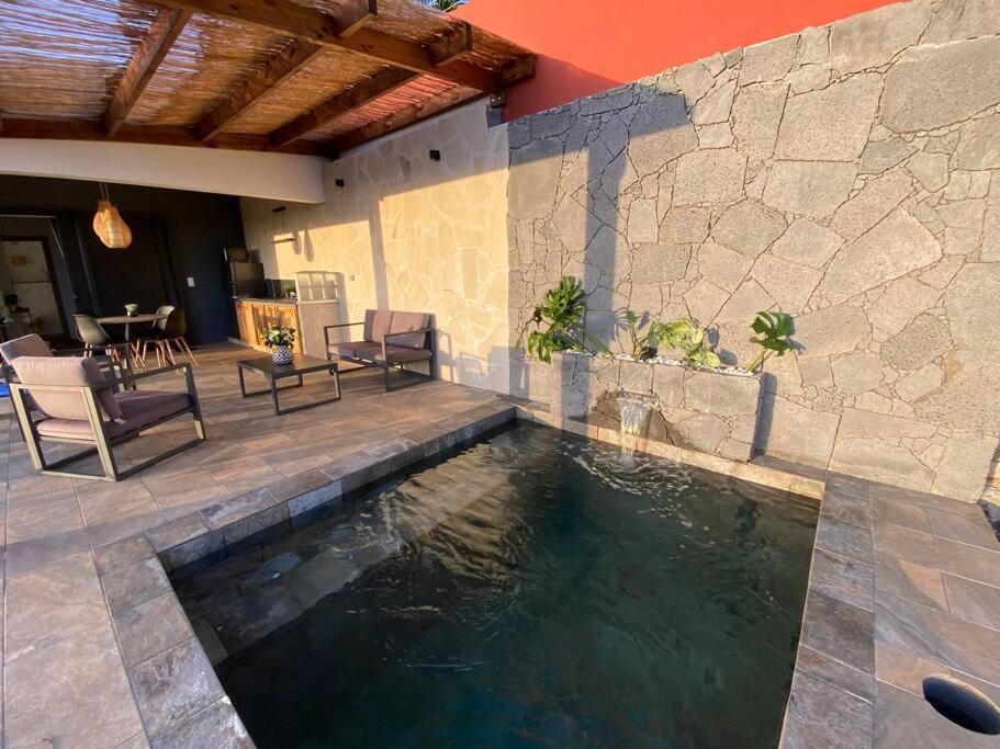 סן-לואי Cocoon Love Avec Piscine Privative מראה חיצוני תמונה
